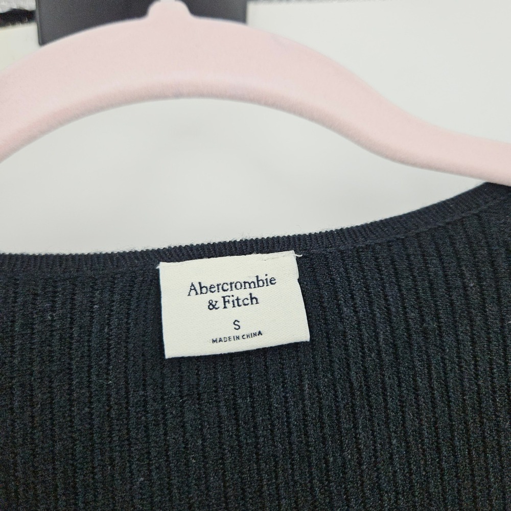 Abercrombie & Fitch Crop Pullover Sweater Black Ribbed Knit Long Sleeve Size S - Picture 2 of 6